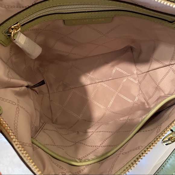 Michael Kors Nomad S Convertible Tote Xbody bag - Picture 8 of 14